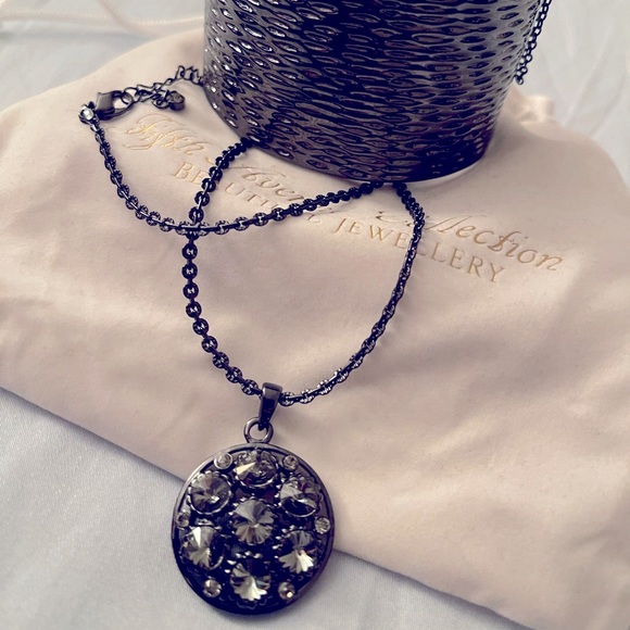 Dark grey metallic necklace and bangle - Picture 4 of 4